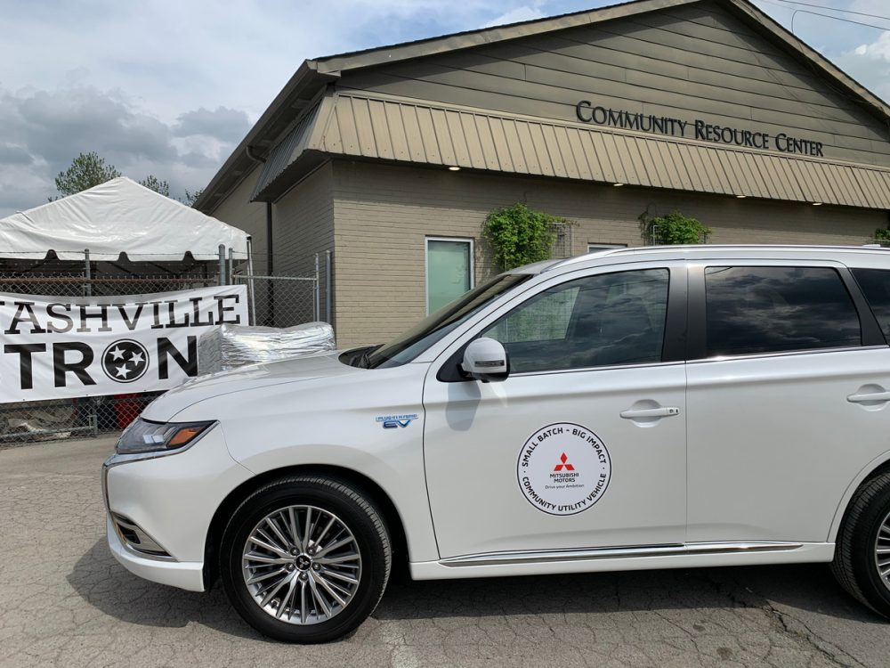 Mitsubishi donates an Outlander PHEV to the CRC. Mitsubishi helps Nashville residents