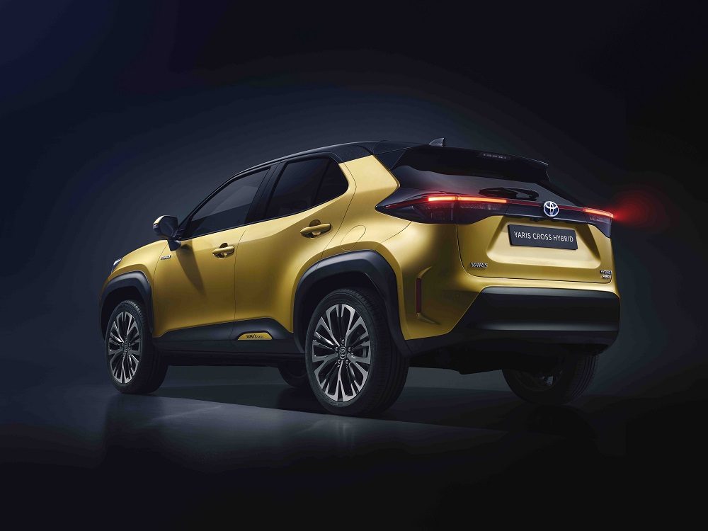 2021 Toyota Yaris Cross exterior rear 03