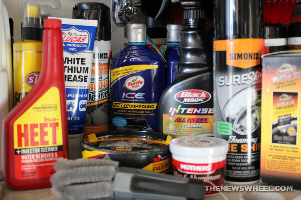 5 Car Care Items All Serious Auto-Owners Must Have in Their Garage