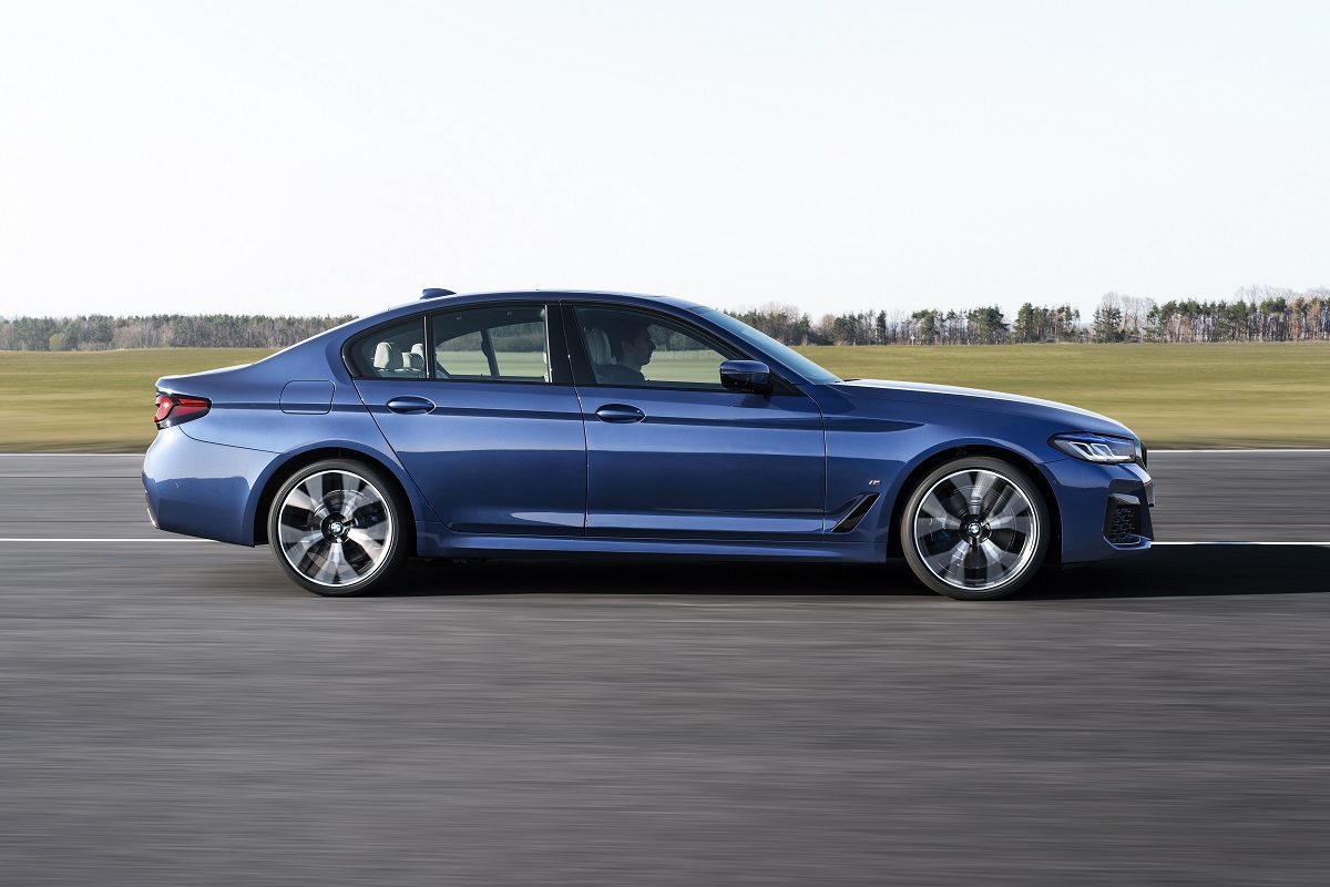 2021 BMW 5 Series sedan