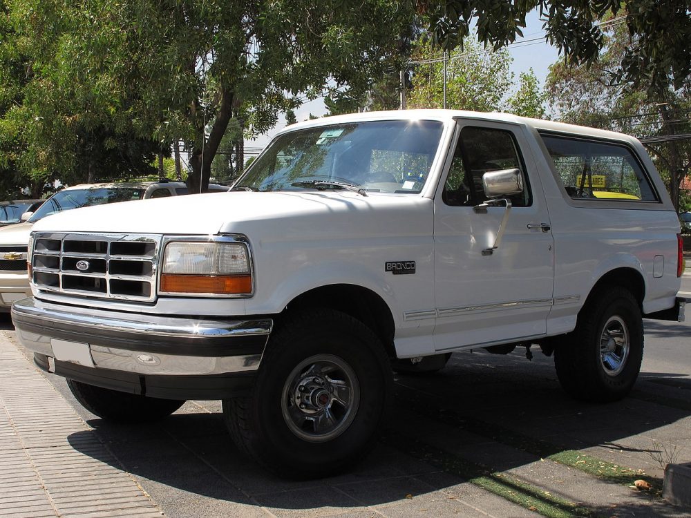 1993 Ford Bronco XLT white O.J. Simpson birthday debut | 2021 Ford Bronco to debut on OJ Simpson birthday