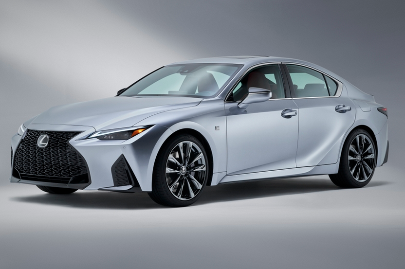 2021 Lexus IS