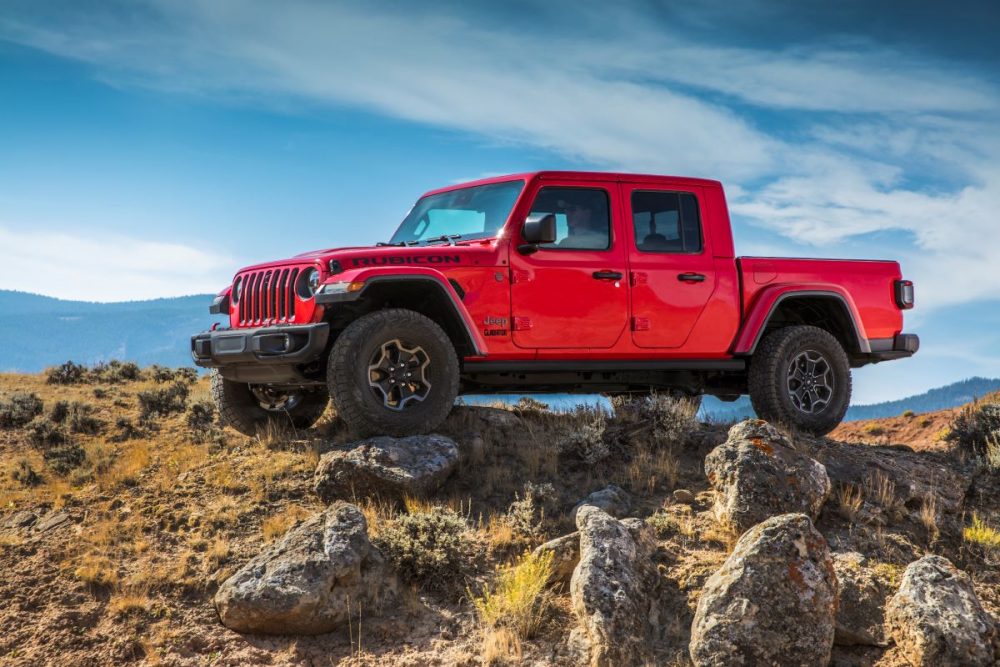 The 2021 Jeep Gladiator on a rocky path