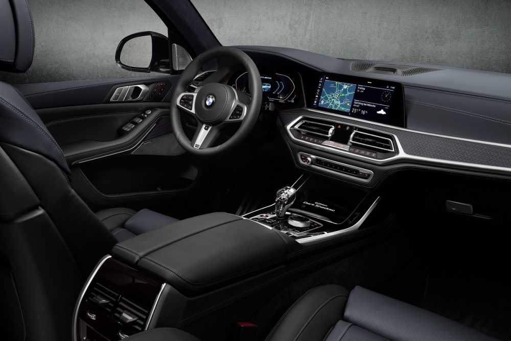 2021 BMW X7 Dark Shadow Edition interior