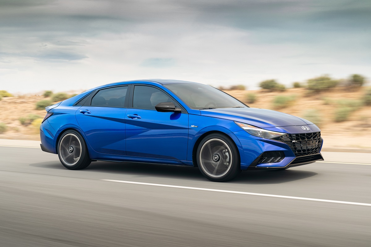 3 Hyundai Vehicles Earn 2021 Kbb Best Buy Awards The News Wheel