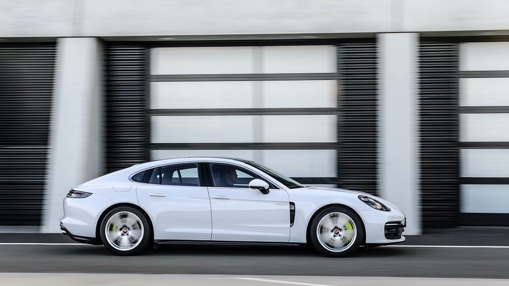 2021 Porsche Panamera profile (white)