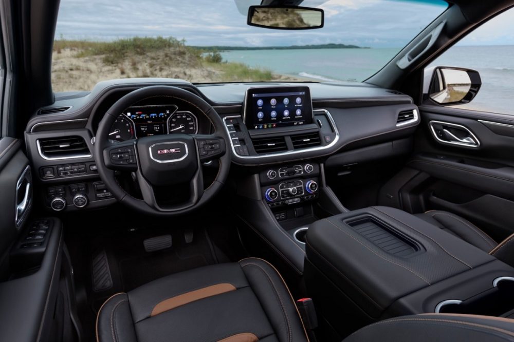 2021 GMC Yukon front seats and dash