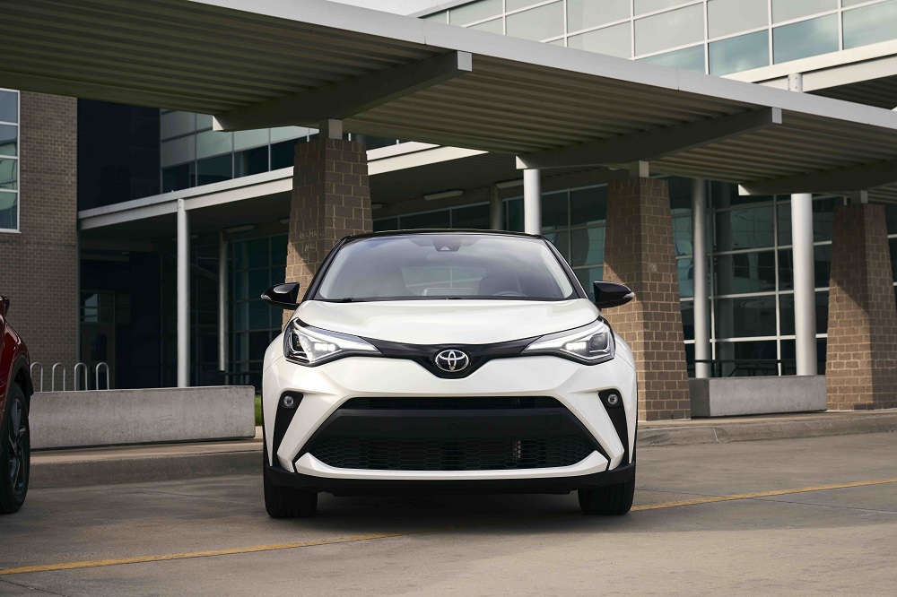 2021 Toyota C-HR Limited Blizzard Pearl front