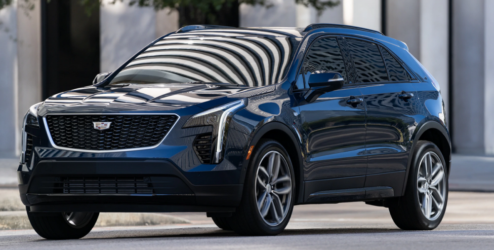 The 2021 Cadillac XT4 on the street