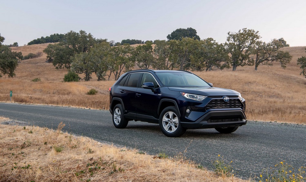 2021 Toyota RAV4 XLE parked