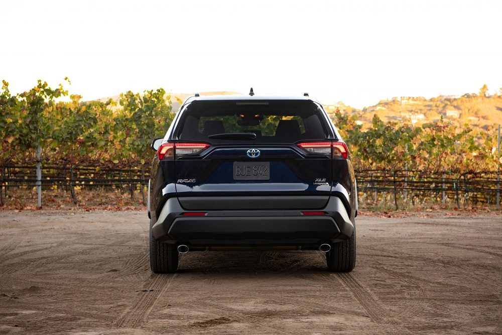 2021 Toyota RAV4 XLE Hybrid rear end