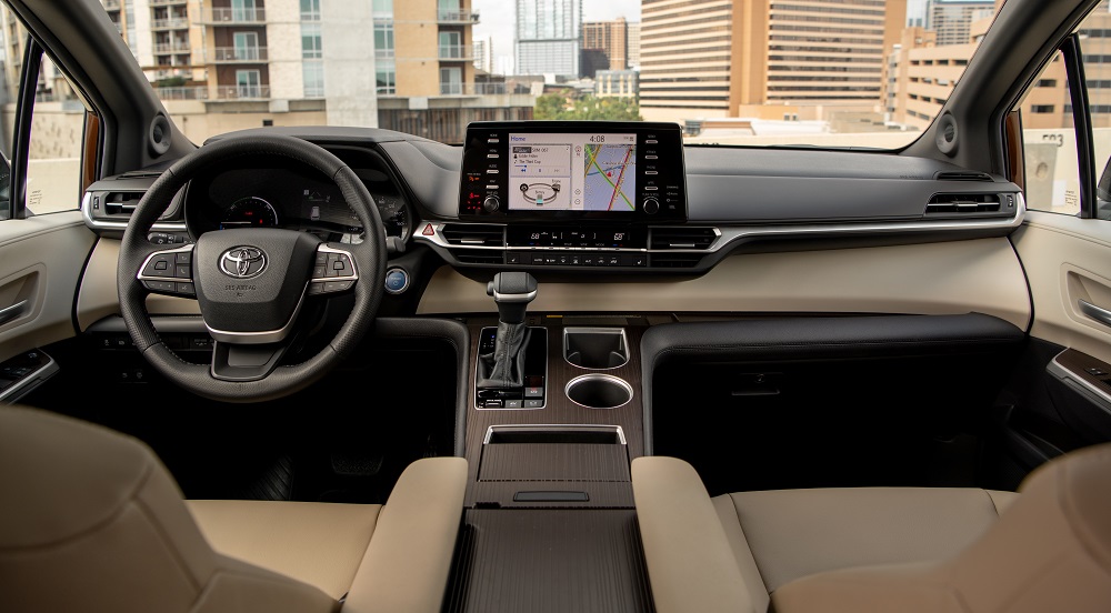 2021 Toyota Sienna XLE AWD cockpit