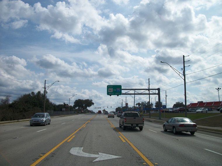 center turn lane