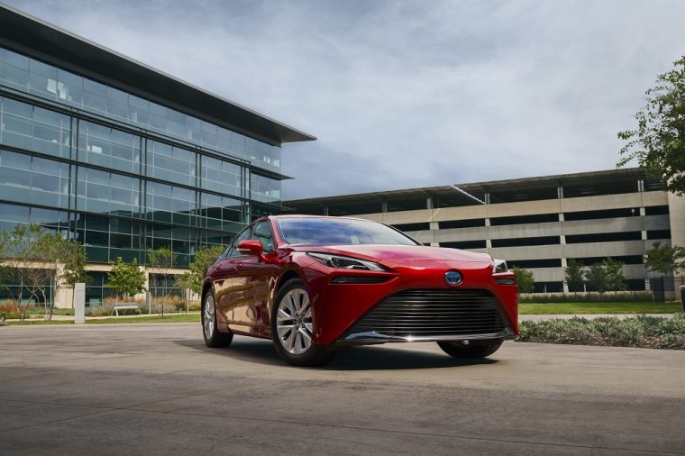 2021 Toyota Mirai XLE front end