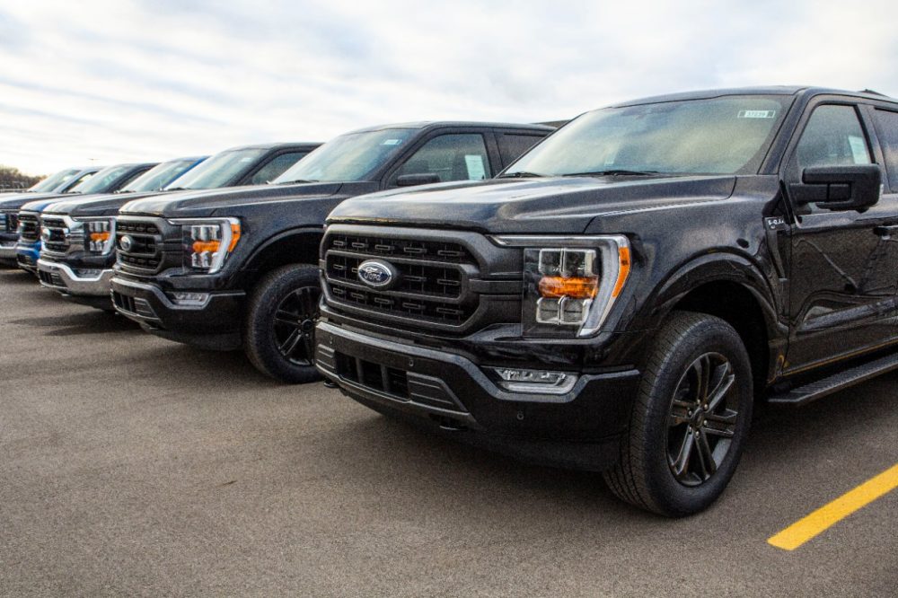 2021 Ford F-150 shipments begin | 2021 Ford F-150 Wins Kelley Blue Book Best Buy Award