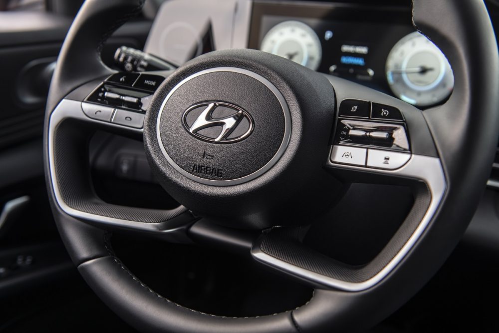 2021 Hyundai Elantra steering wheel close-up