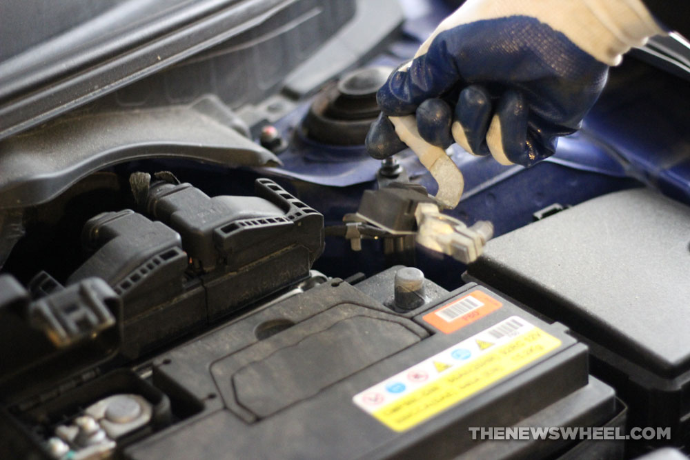 Detaching cable from dead car battery