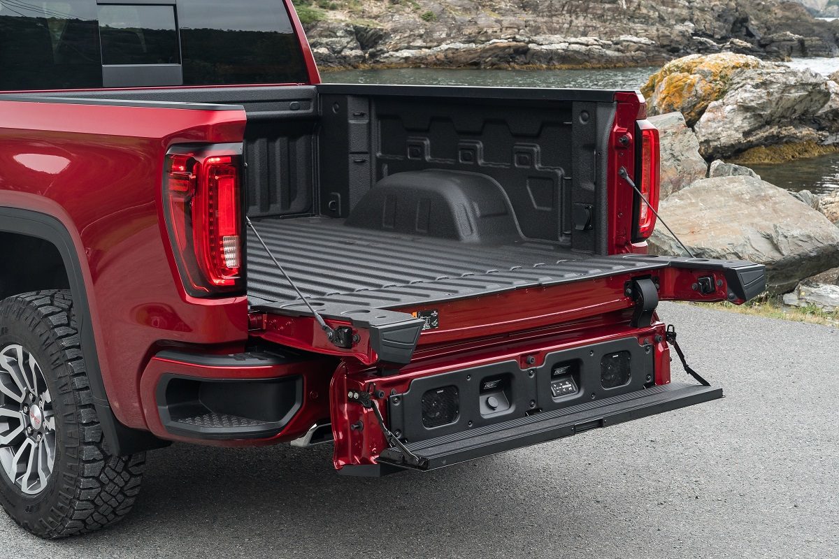 Side view of 2021 GMC Sierra 1500 AT4 MultiPro tailgate