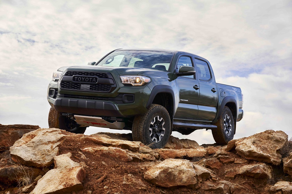 2021 Toyota Tacoma Lift Kit makes it easier to crawl over rocks