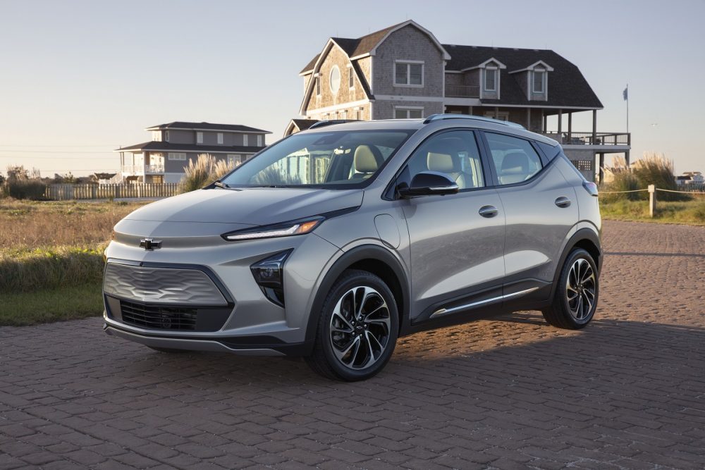 Front side view of parked 2022 Chevrolet Bolt EUV