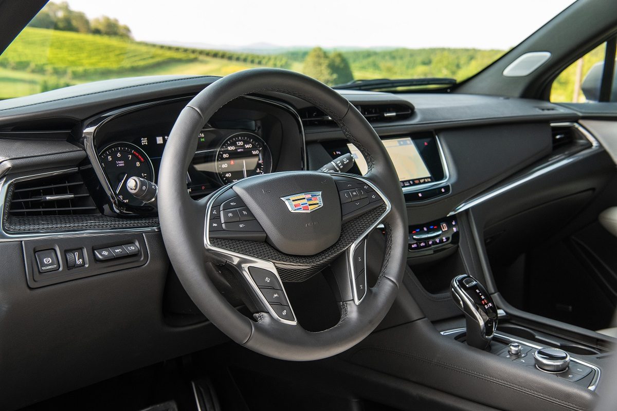 Steering wheel of Cadillac XT5