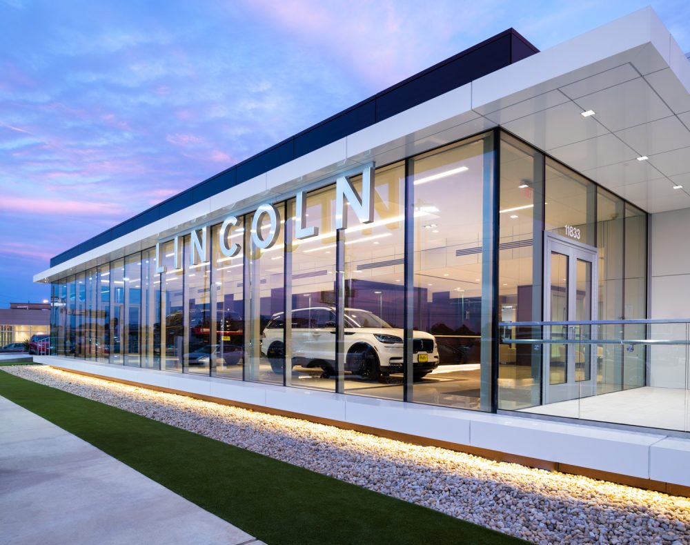 West Point Lincoln of Sugar Land showroom exterior