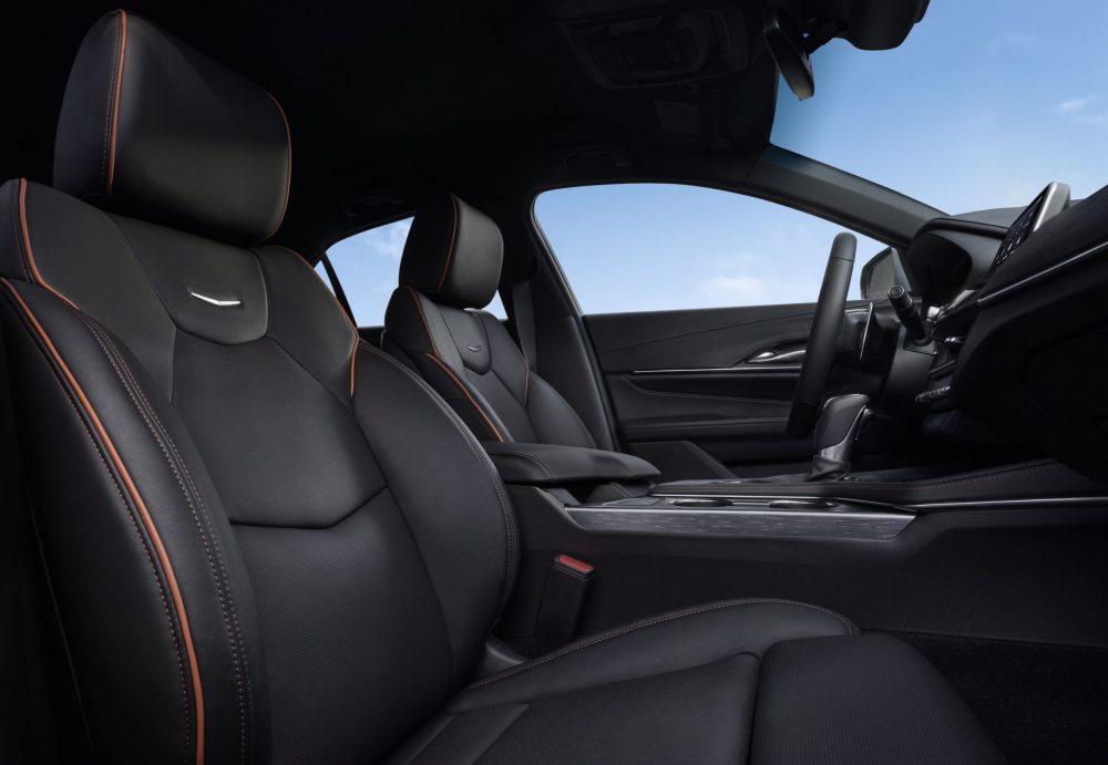 2021 Cadillac CT4 front seats