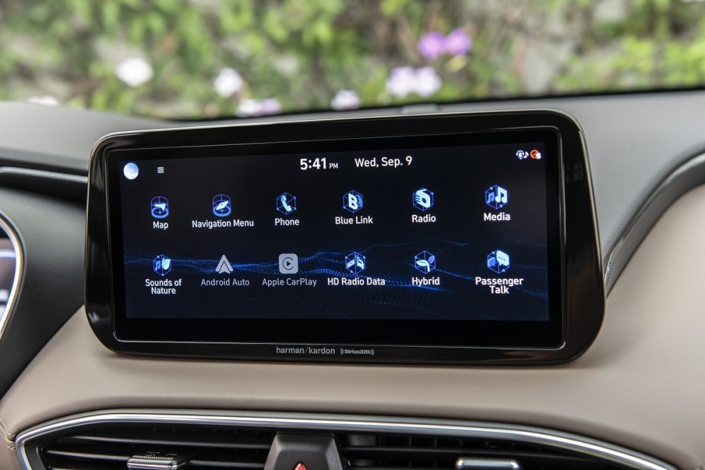 2021 Hyundai Santa Fe touch screen