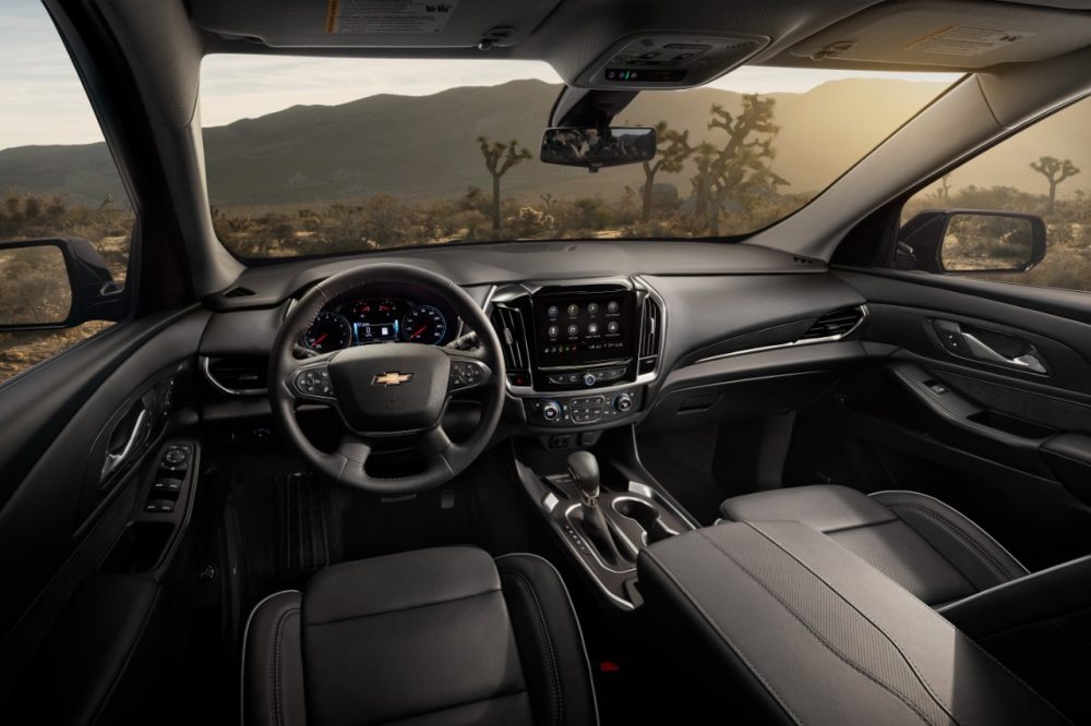 The front row of the 2021 Chevrolet Traverse