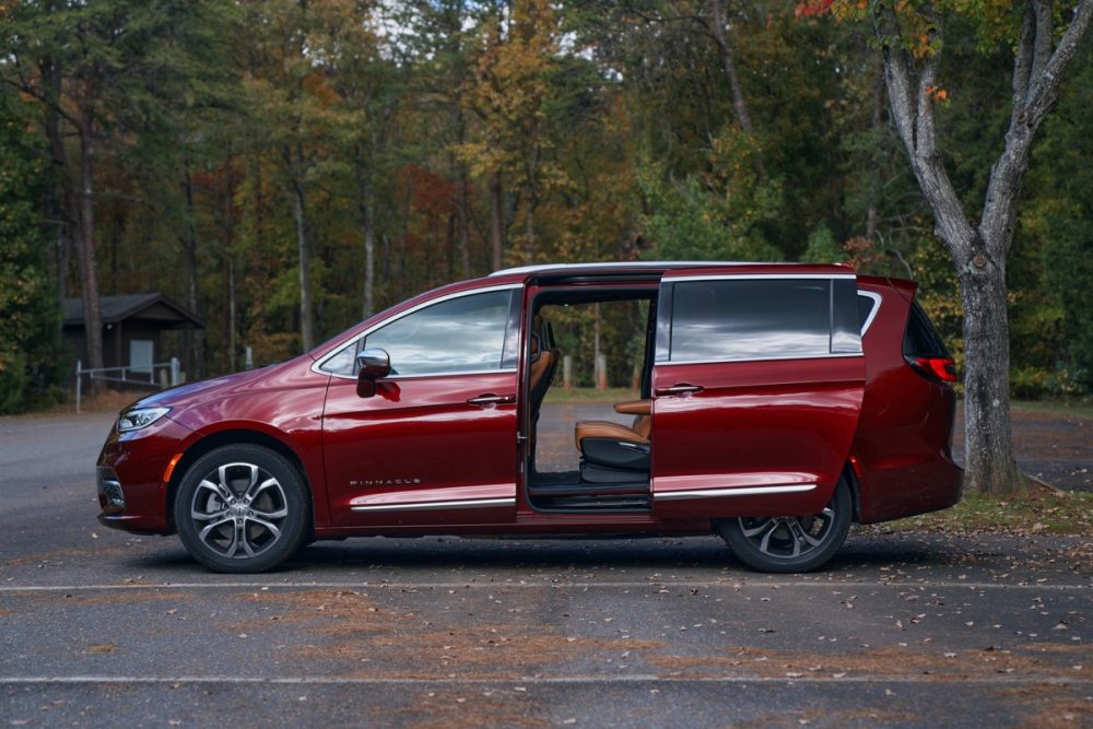 The 2021 Chrysler Pacifica Pinnacle AWD parked with the back doors open