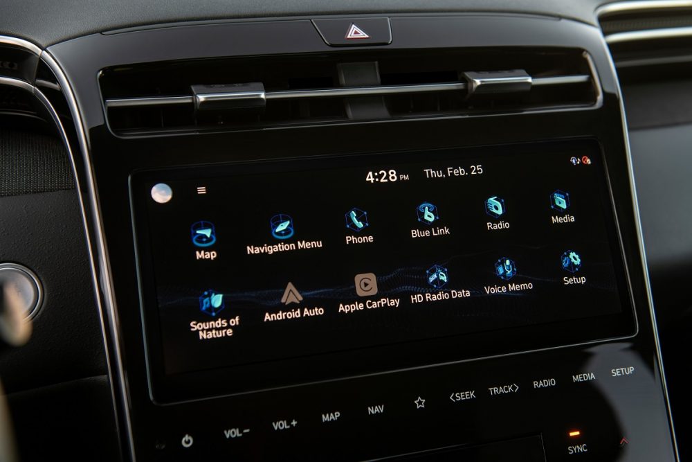 2022 Hyundai Santa Cruz infotainment screen