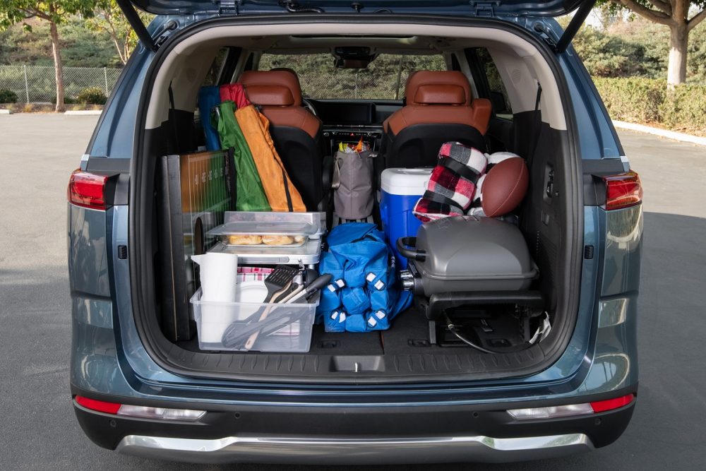 2022 Kia Carnival rear cargo area