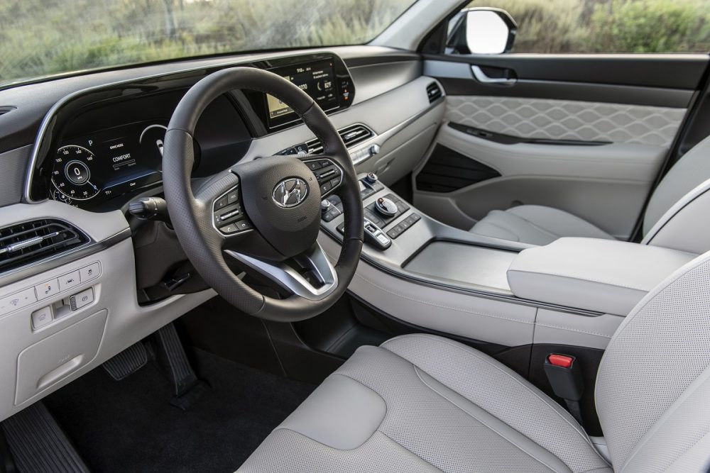 2021 Hyundai Palisade front seats, dash, and steering wheel