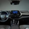 2022 Toyota Highlander Bronze Edition cockpit