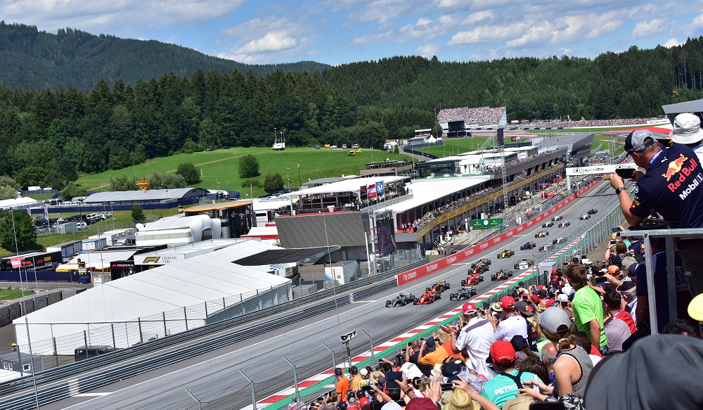 Start of 2018 Austrian Grand Prix
