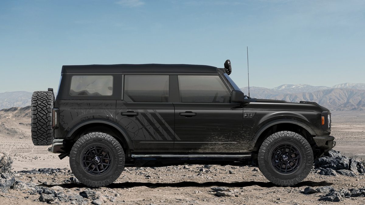 2021 Ford Bronco RTR side view