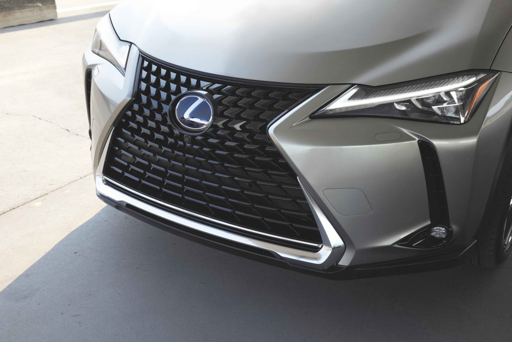 2021 Lexus UX grille