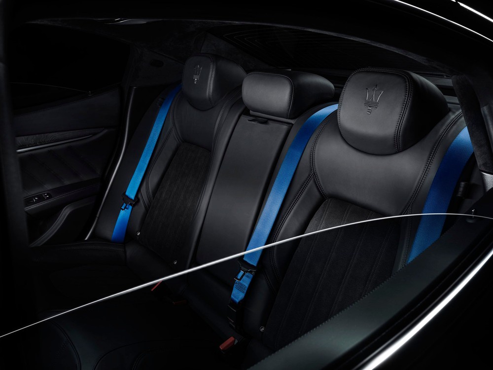 Maserati Ghibli Fragment Special Edition (rear seats)