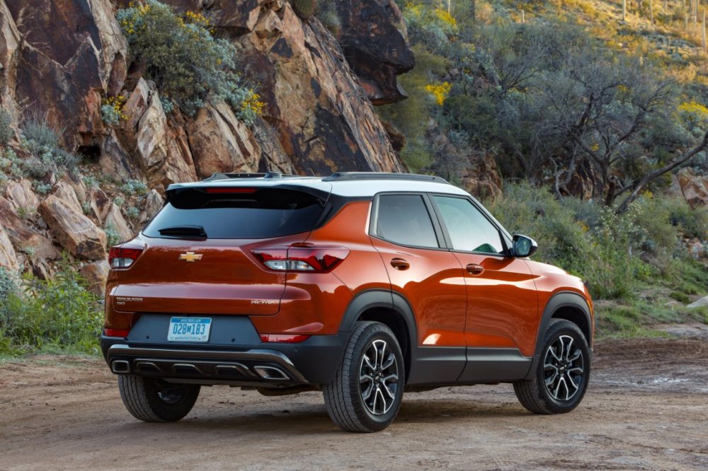 Rear of the 2022 Chevrolet Trailblazer in front of a rocky outcropping