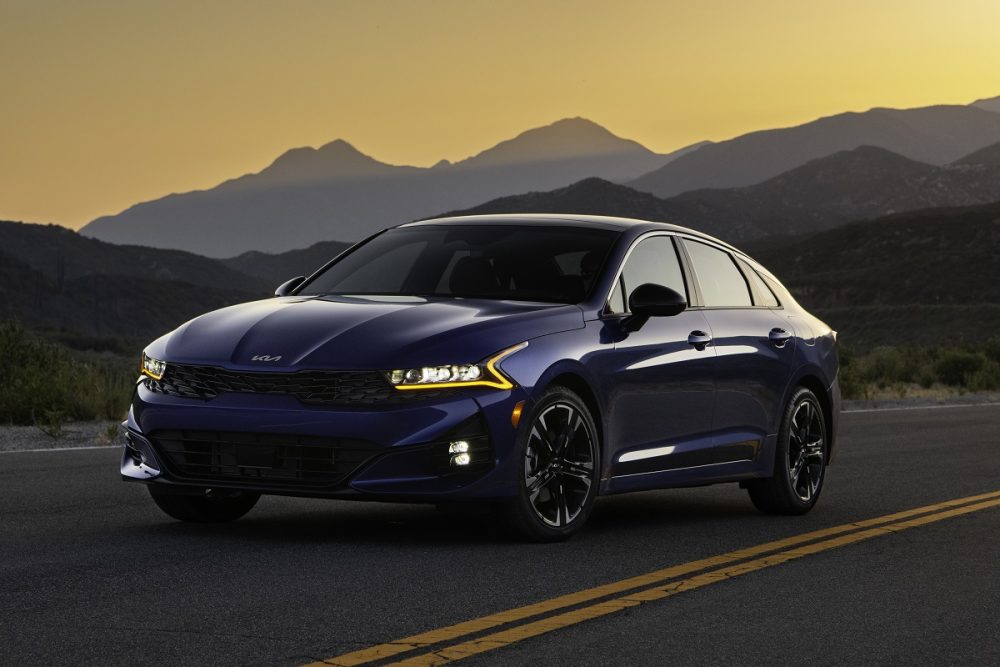 Front exterior photo of a blue 2022 Kia K5 GT