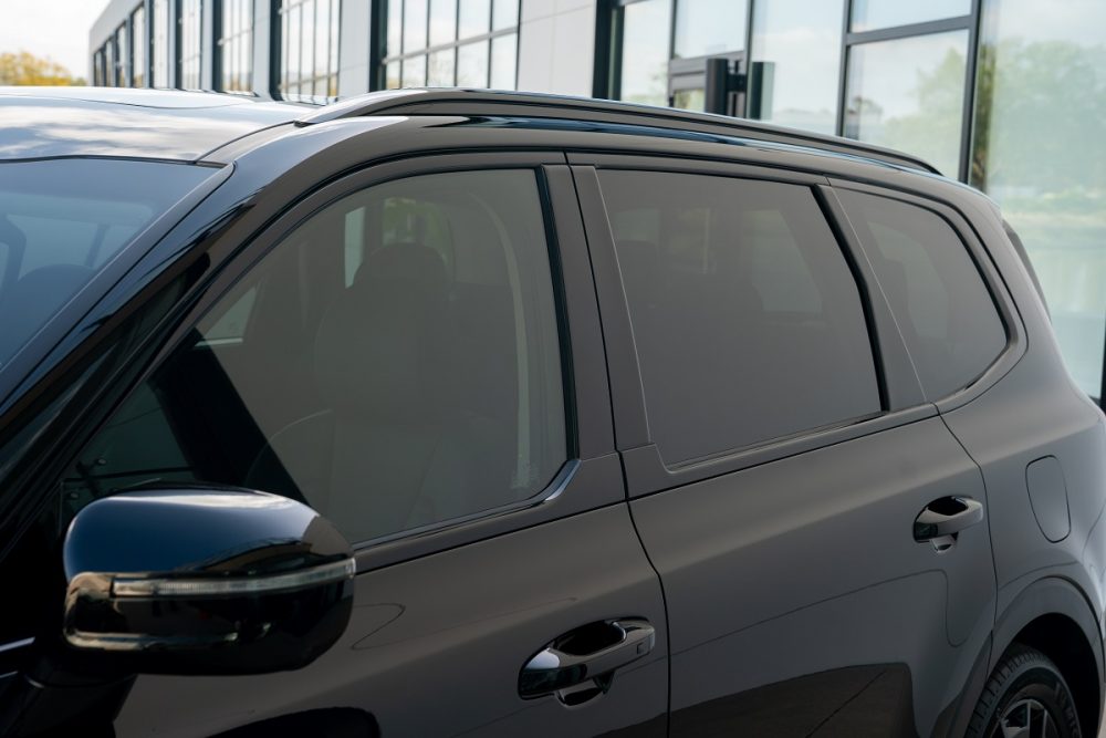 Close up of 2022 Kia Telluride Nightfall Edition windows and roof