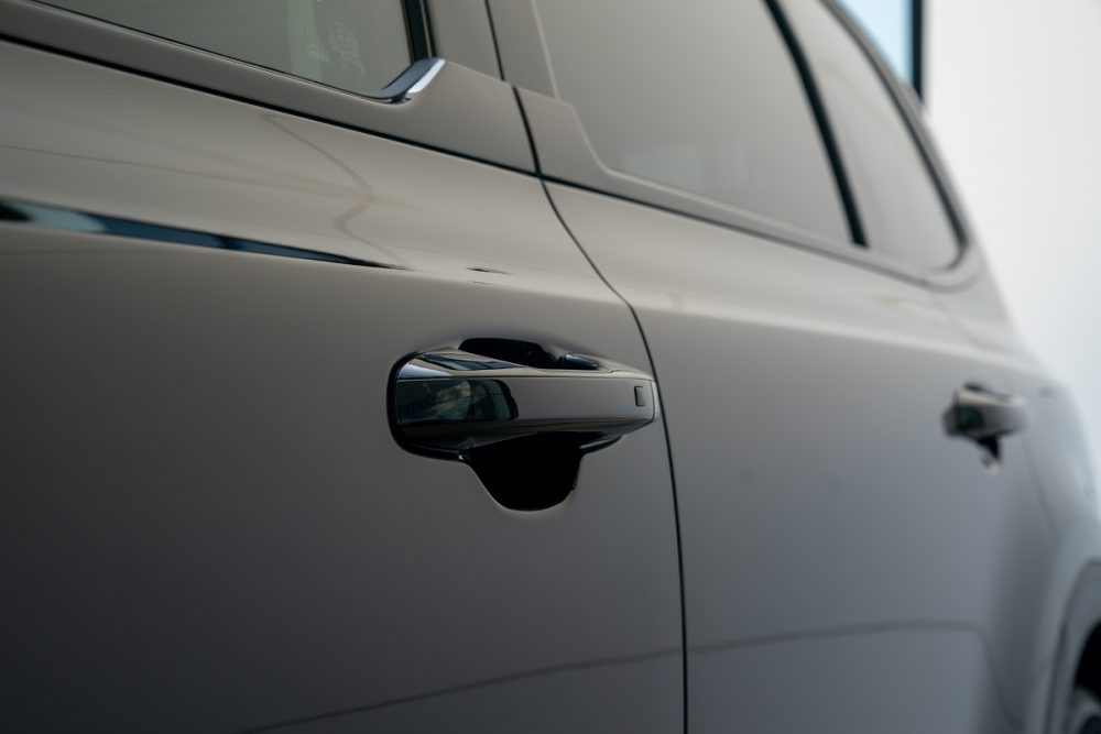 Close up of 2022 Kia Telluride Nightfall Edition door handle