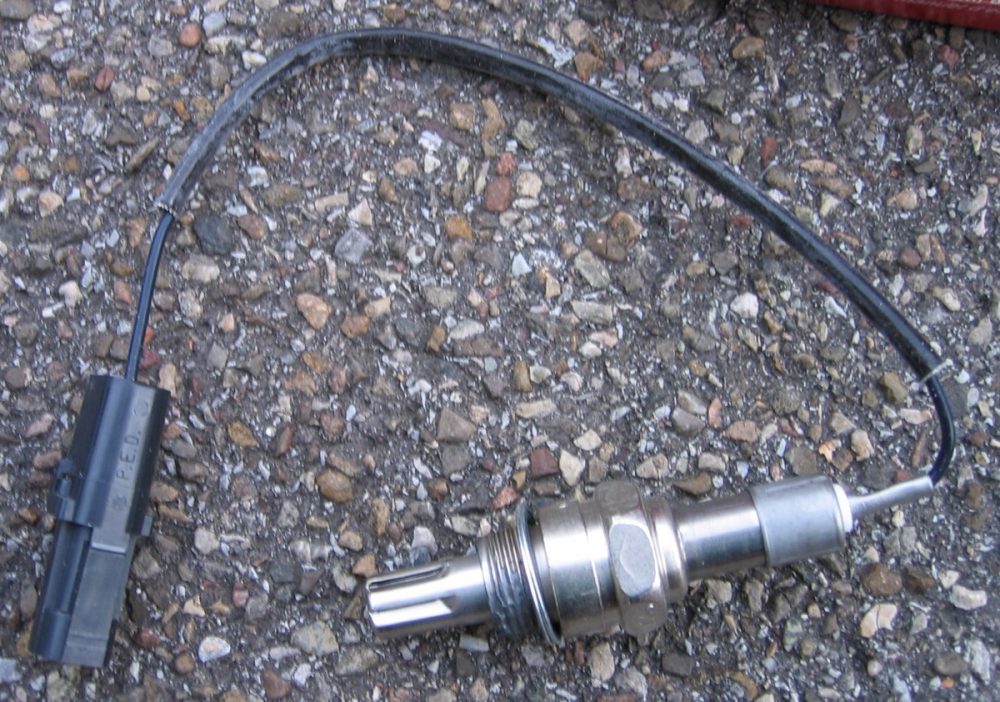 An oxygen sensor on the ground