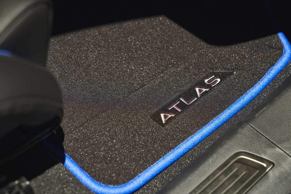 Close up of 2021 Volkswagen Atlas Cross Sport GT concept carpeted floor mat with Kingfisher Blue trim