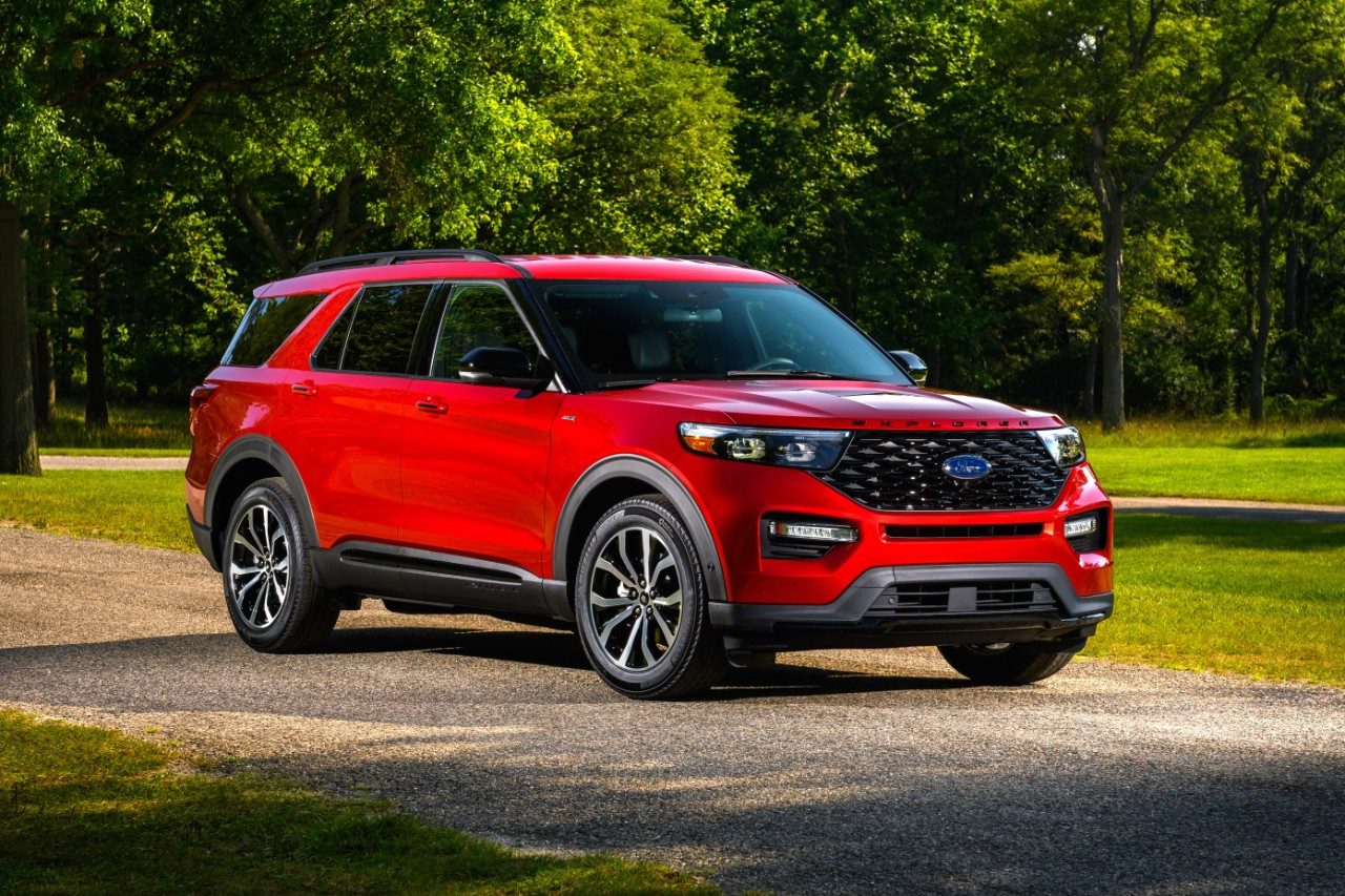 2022 Ford Explorer ST-Line sitting in front of a treeline