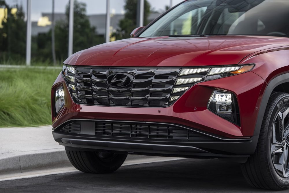 Close-up of 2022 Hyundai Tucson front end