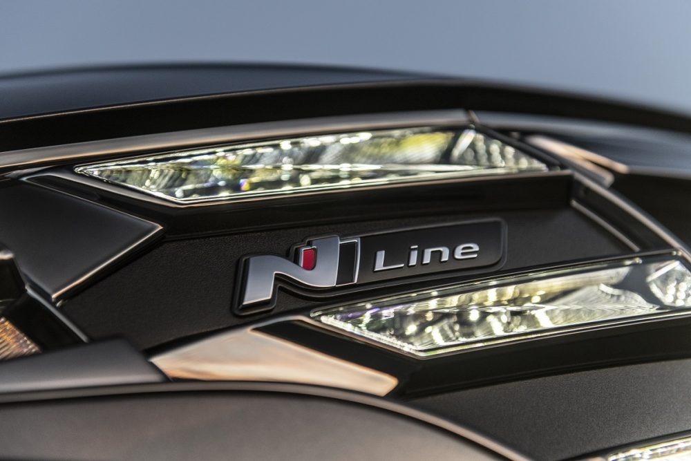 Close-up of 2022 Hyundai Tucson N Line headlamp