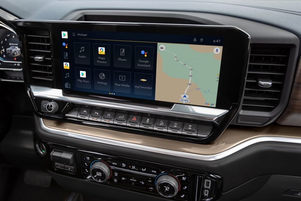 Close-up of 2022 Chevrolet Silverado 1500 High Country 13.4-inch touch screen