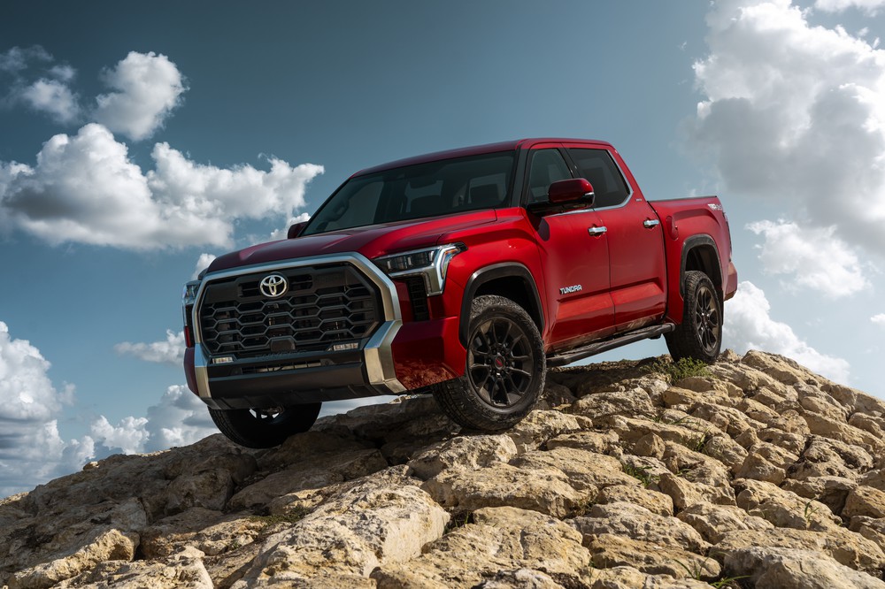 2022 Toyota Tundra Limited crawling down rocks