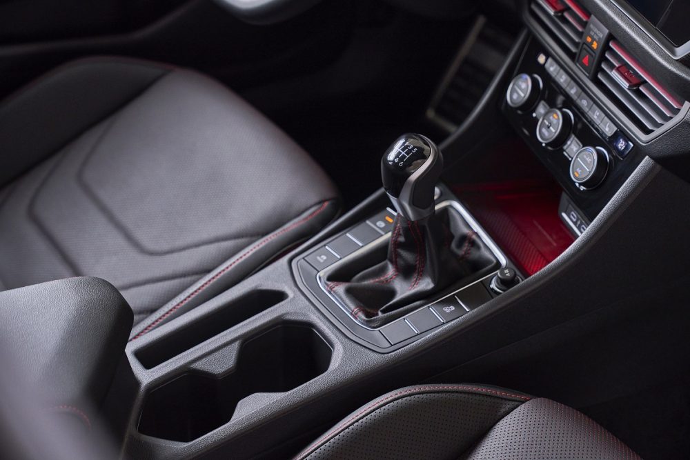 Close up of the 2022 Volkswagen Jetta GLI gear shift